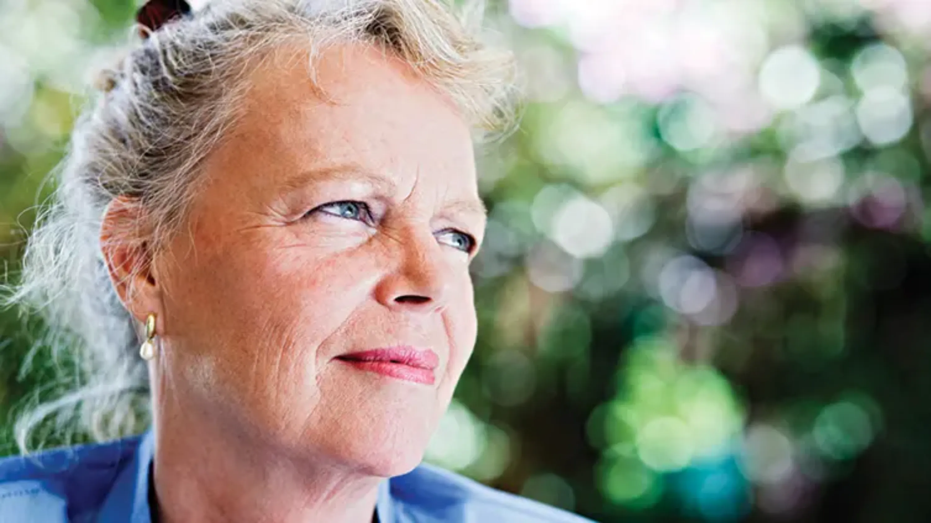 Senior femme extérieur 12 copie
